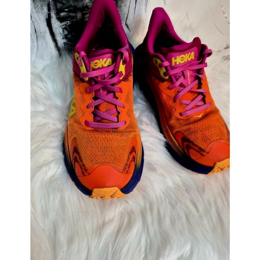 Hoka Challenger sneakers